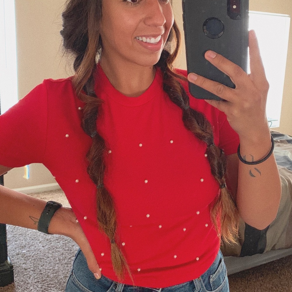 Red Pearl Tee